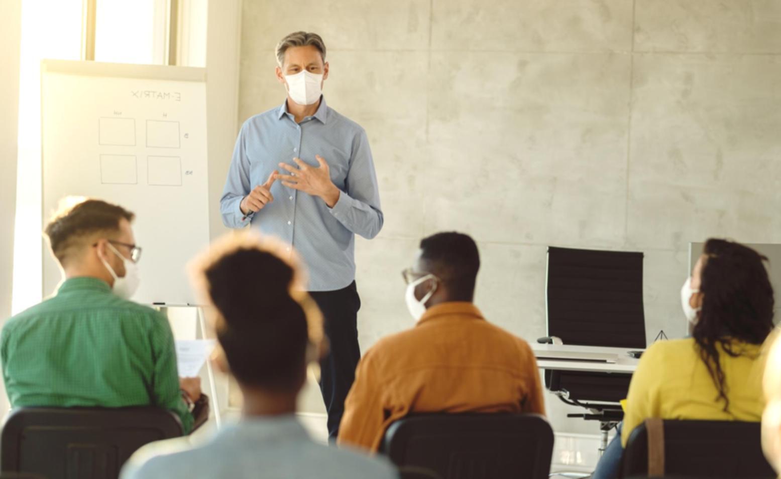 Automated financial reporting workflow visualization